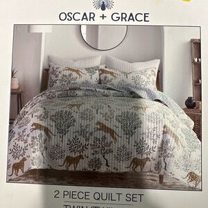 Oscar + Grace Twin Quilt Bedspread